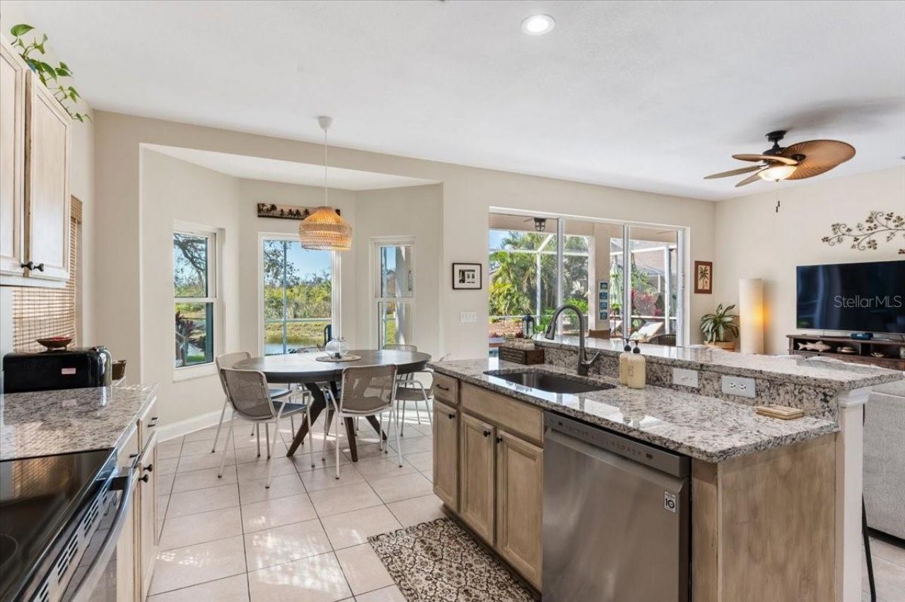 5114 50th Avenue W, Bradenton, FL 34210 Photo