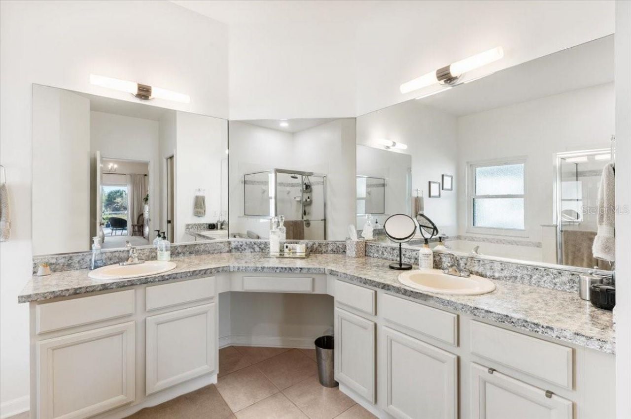 5114 50th Avenue W, Bradenton, FL 34210 Photo