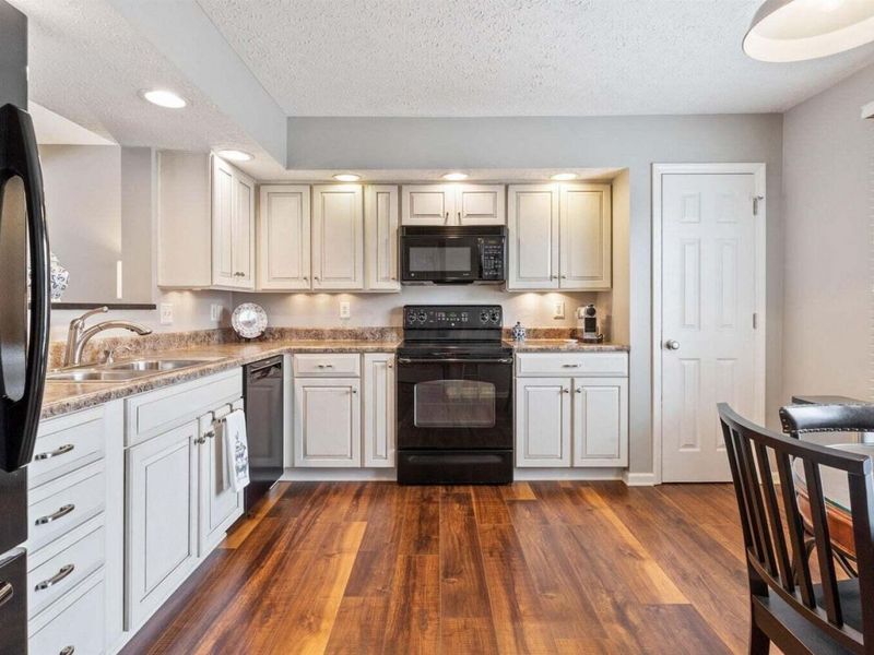 6341 Tara Hill Drive, Dublin, OH 43017 Photo 9