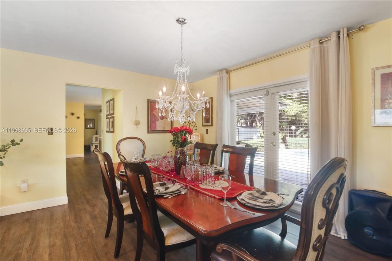 16323 SW 103rd Pl, Miami, FL 33157 Photo