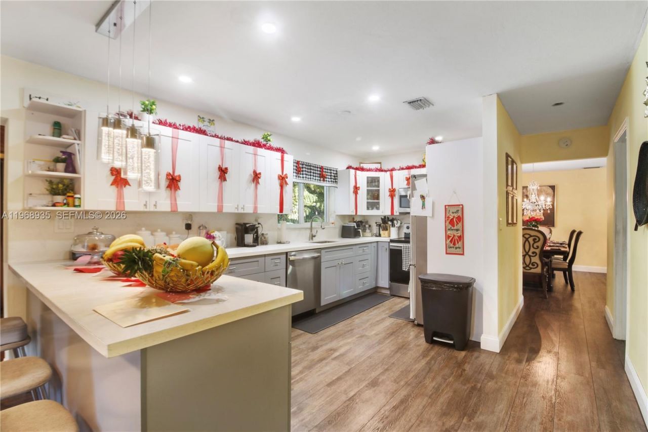 16323 SW 103rd Pl, Miami, FL 33157 Photo