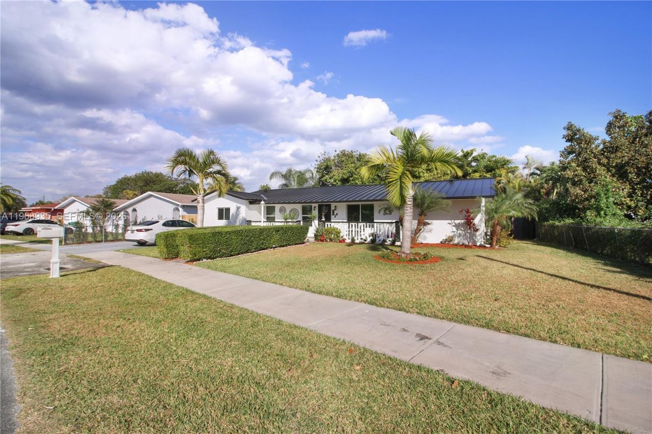 16323 SW 103rd Pl, Miami, FL 33157 Photo