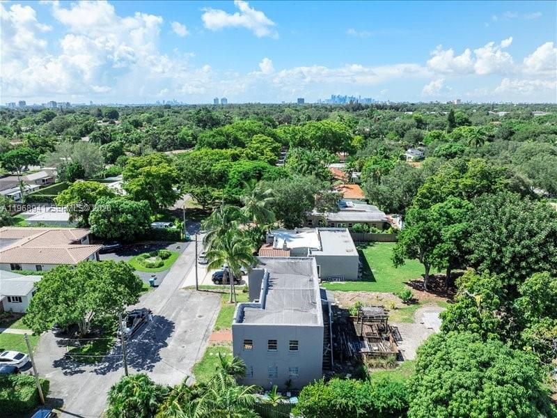 11402 NE 8th Ct , Biscayne Park, FL 33161 Photo