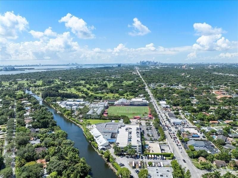 11402 NE 8th Ct , Biscayne Park, FL 33161 Photo