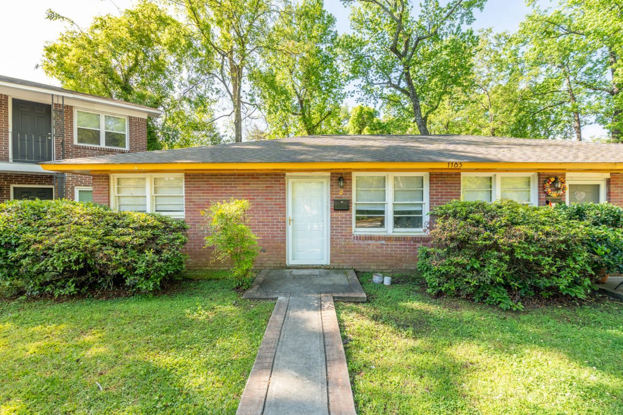 1181 Marigold Street Photo 2