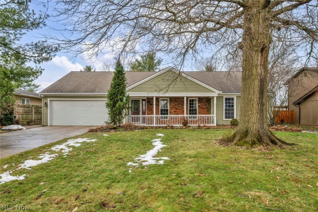 19044 Quail Hollow Drive, Strongsville, OH 44136 Main Photo