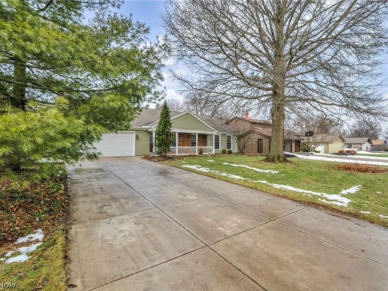 19044 Quail Hollow Drive, Strongsville, OH 44136 Photo 32