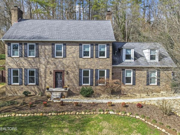 103 Amanda Place, Oak Ridge, TN 37830