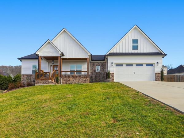 80 Play House Drive, Ringgold, GA 30736