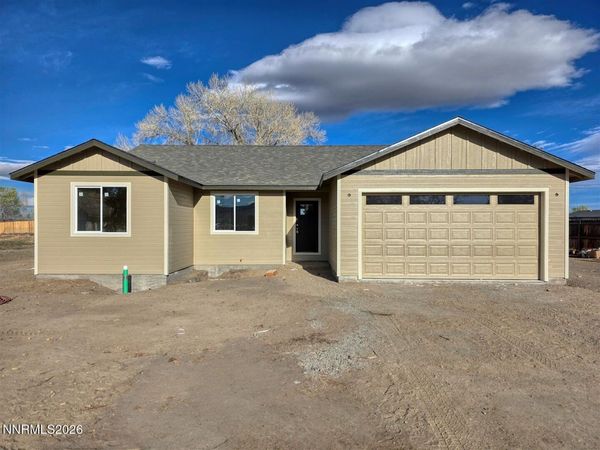 326 Valley Drive, Yerington, NV 89447