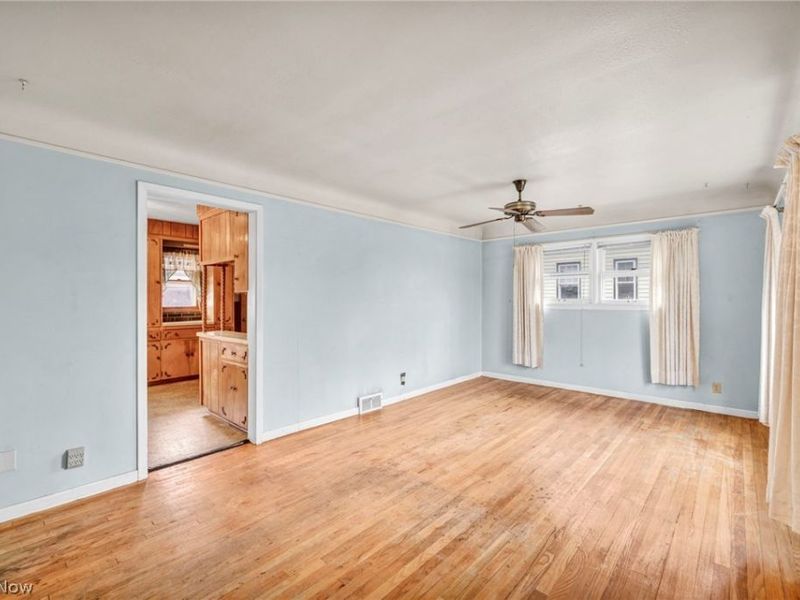 7181 York Road, Parma, OH 44130 Photo 16