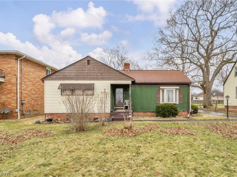 7181 York Road, Parma, OH 44130 Photo 2