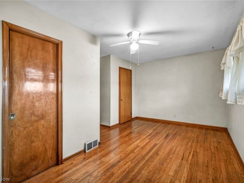 7181 York Road, Parma, OH 44130 Photo 24