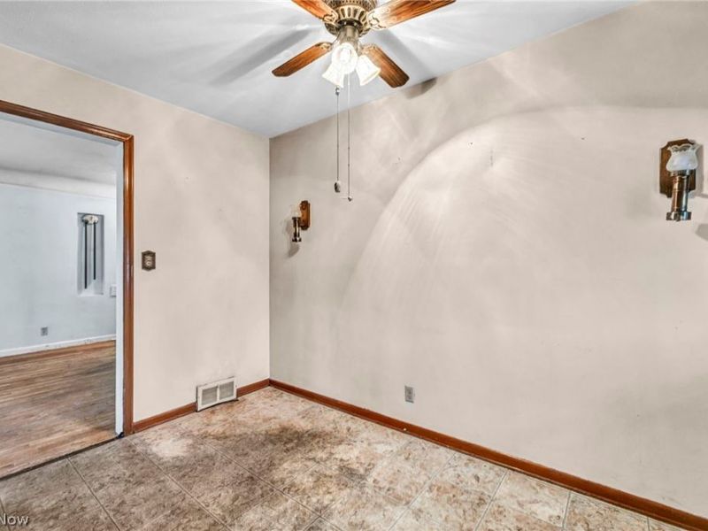 7181 York Road, Parma, OH 44130 Photo 28