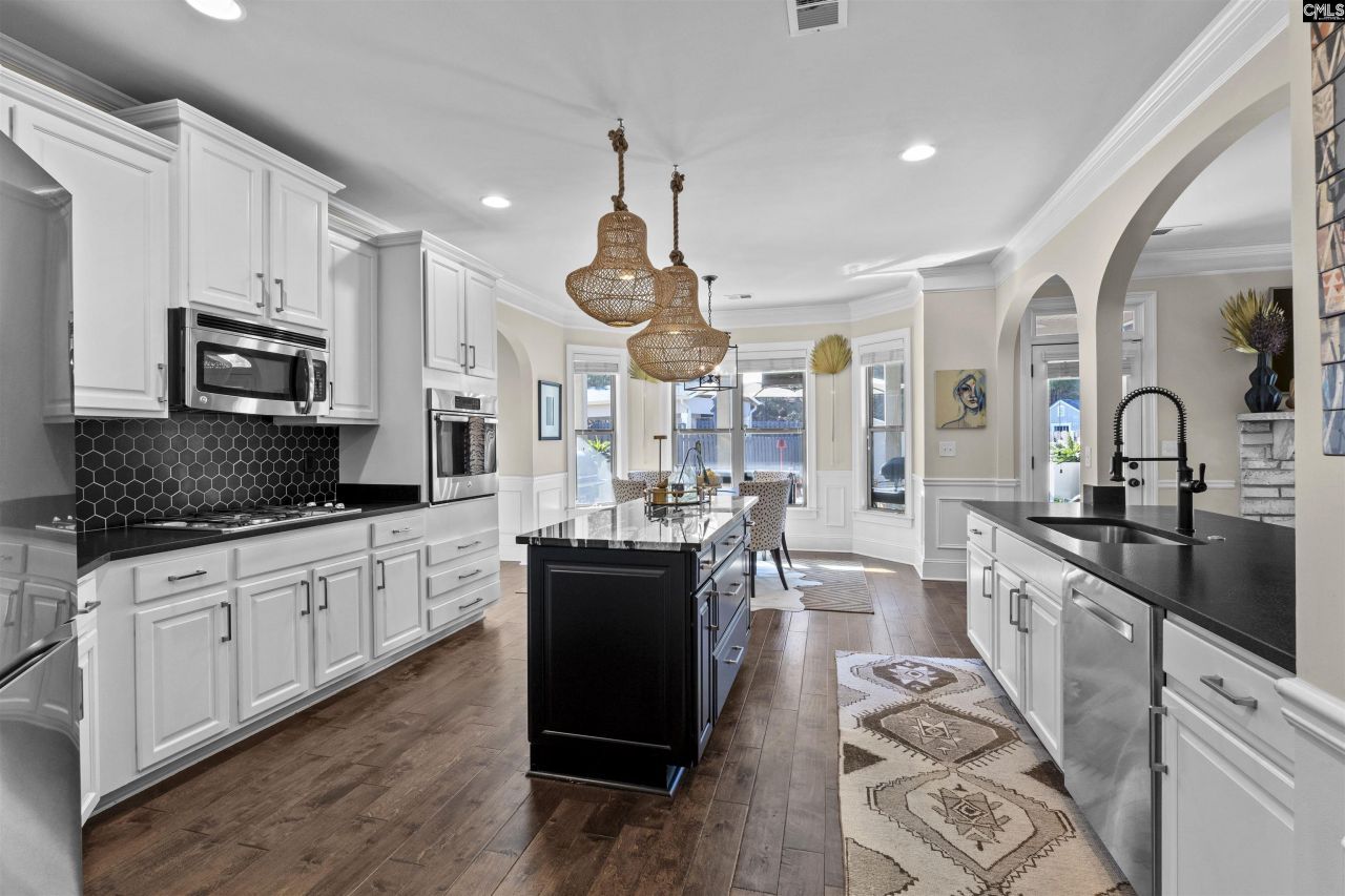 144 Spillway Boulevard Photo 11