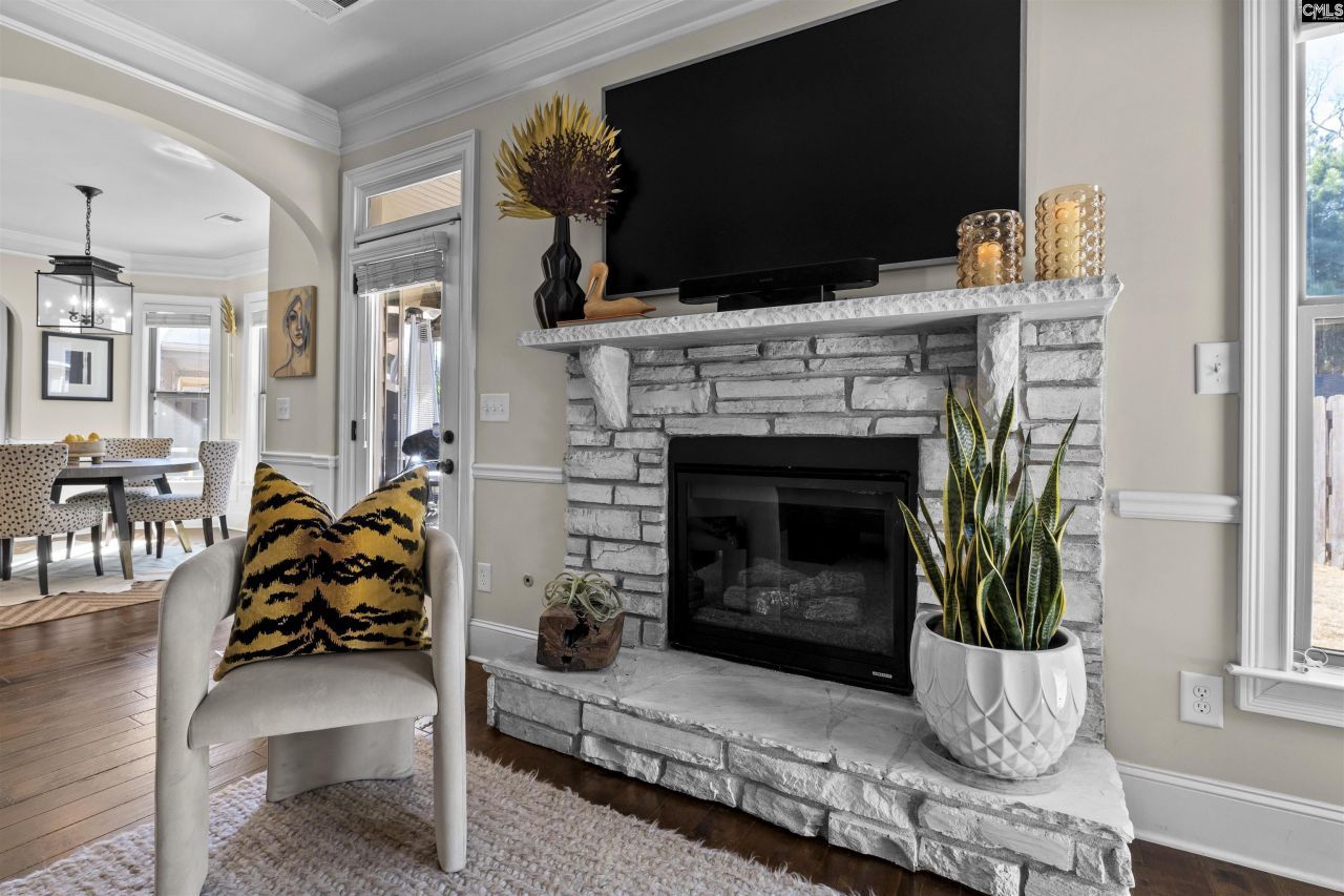 144 Spillway Boulevard  Photo 6