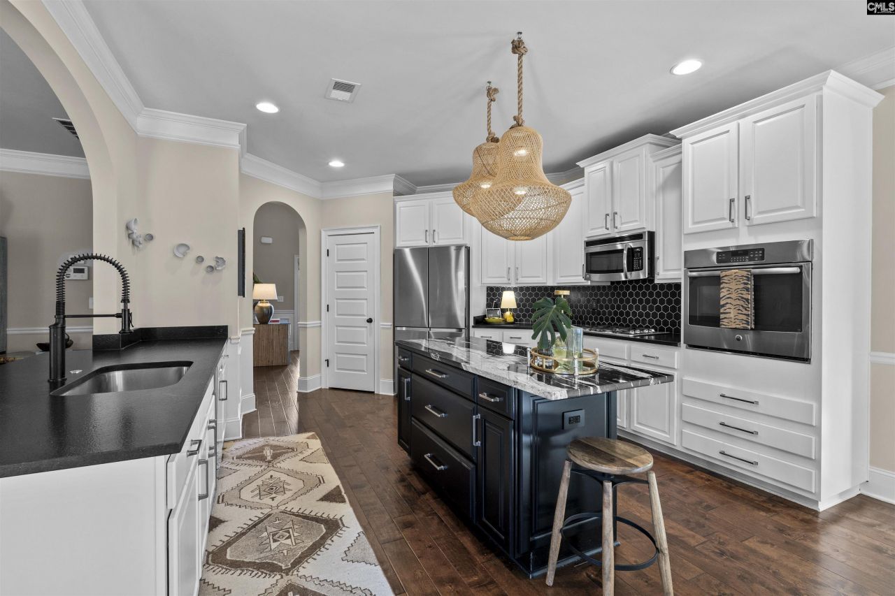 144 Spillway Boulevard  Photo 8