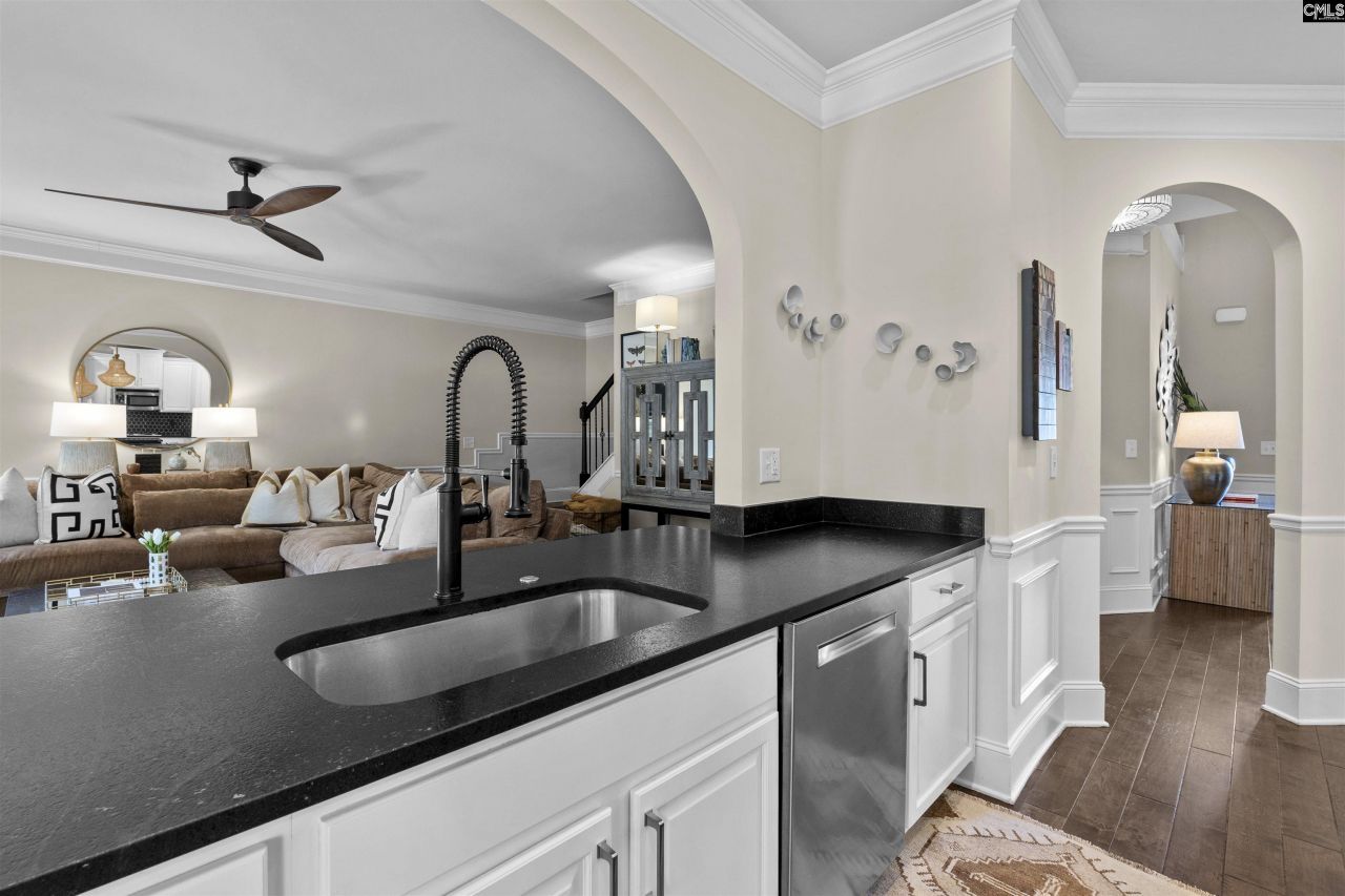 144 Spillway Boulevard Photo 9