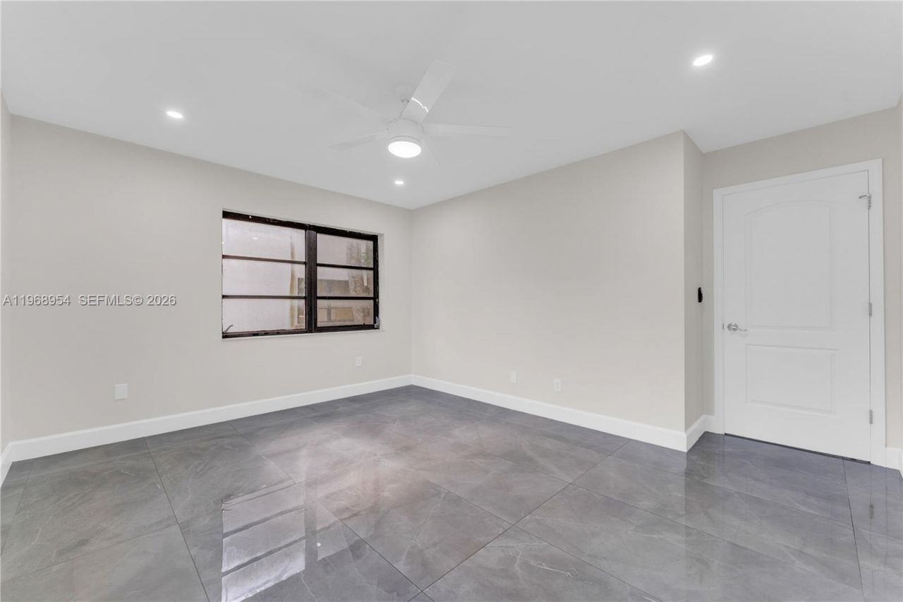 8660 SW 149th Ave, Unit 208, Miami, FL 33193 Photo