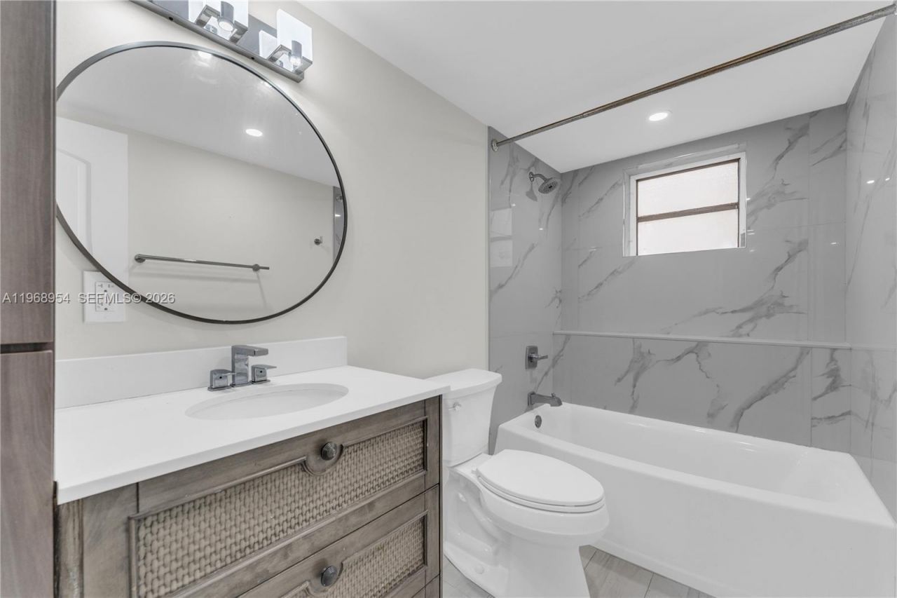 8660 SW 149th Ave, Unit 208, Miami, FL 33193 Photo