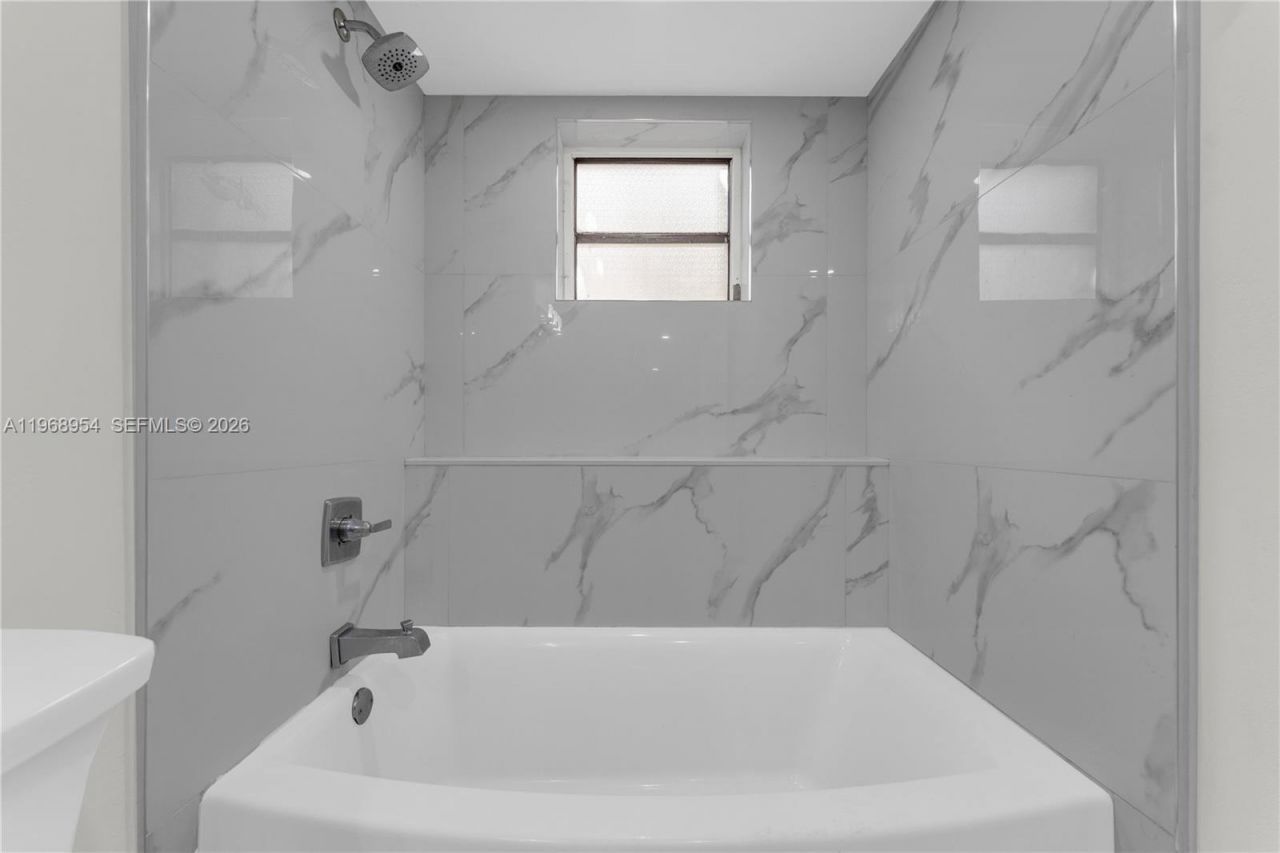 8660 SW 149th Ave, Unit 208, Miami, FL 33193 Photo