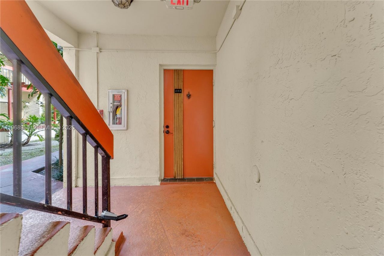 8660 SW 149th Ave, Unit 208, Miami, FL 33193 Photo