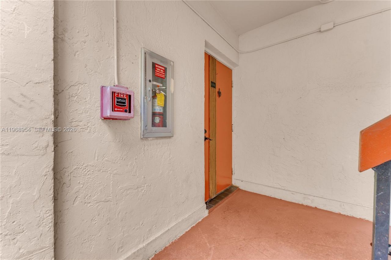 8660 SW 149th Ave, Unit 208, Miami, FL 33193 Photo