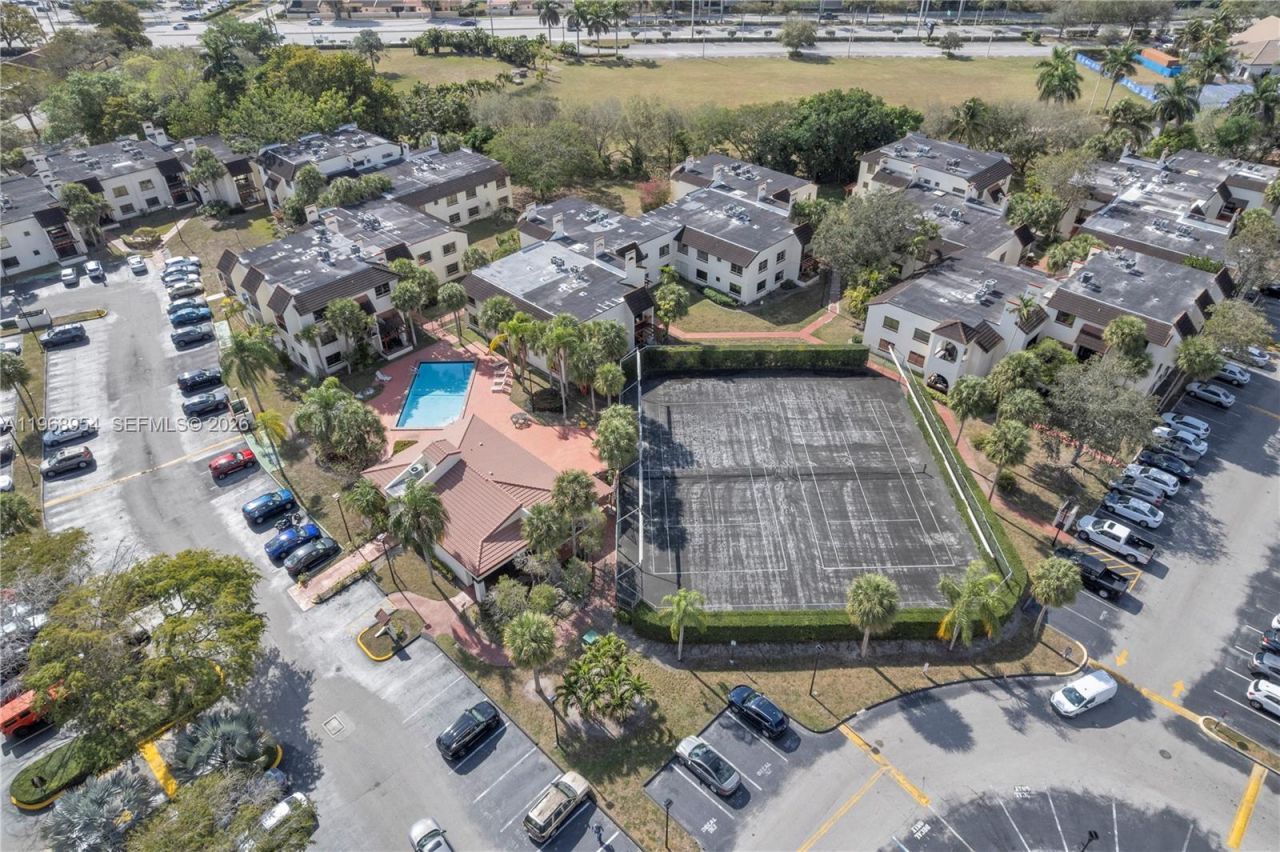 8660 SW 149th Ave, Unit 208, Miami, FL 33193 Photo