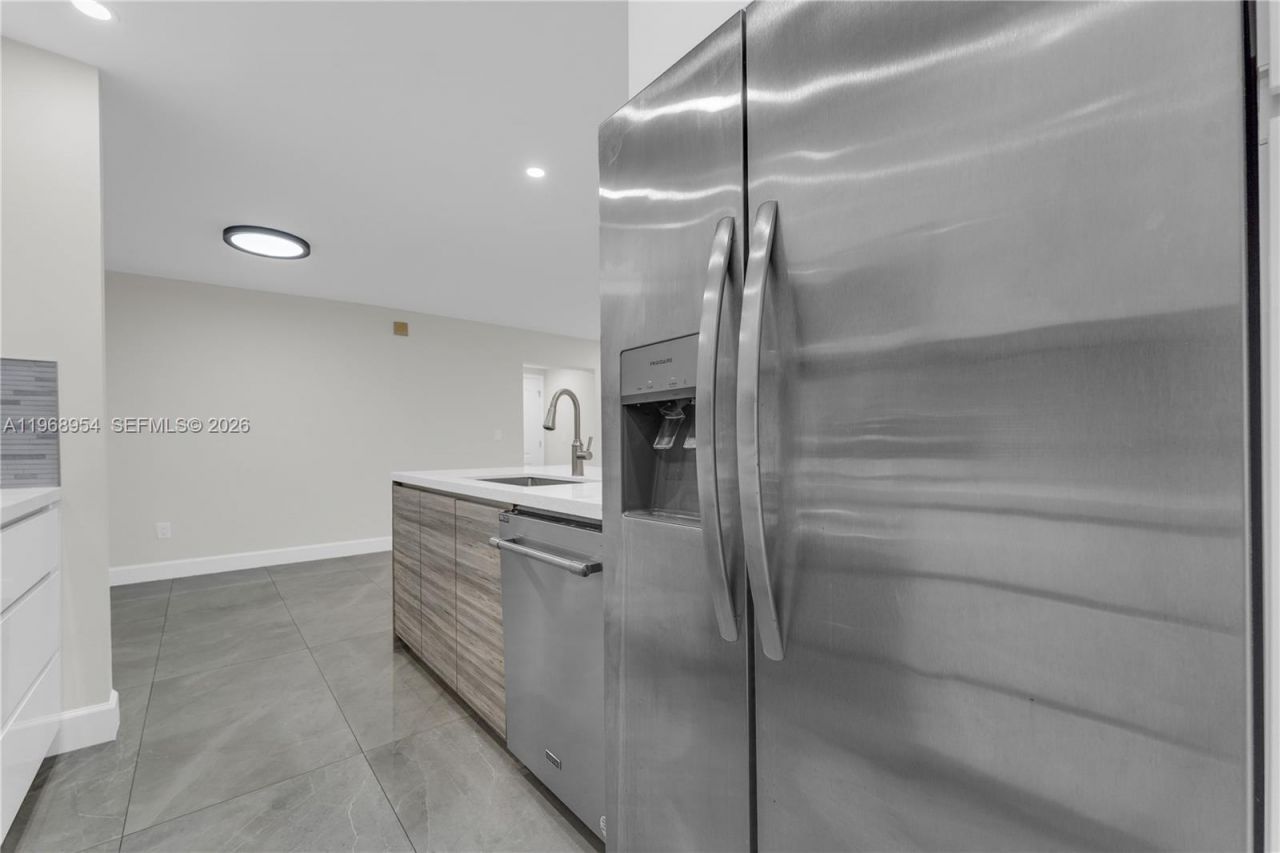 8660 SW 149th Ave, Unit 208, Miami, FL 33193 Photo