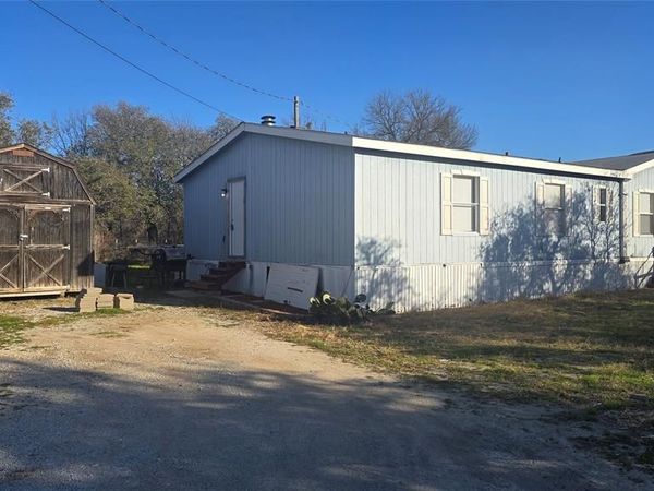 2833 Highland Road, Springtown, TX 76082
