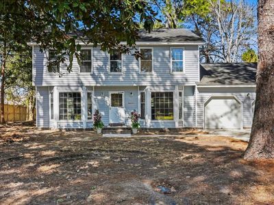688 Pelzer Drive, Mount Pleasant, SC 29464