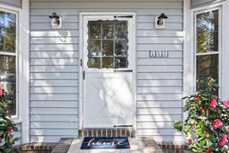 688 Pelzer Drive photo 4