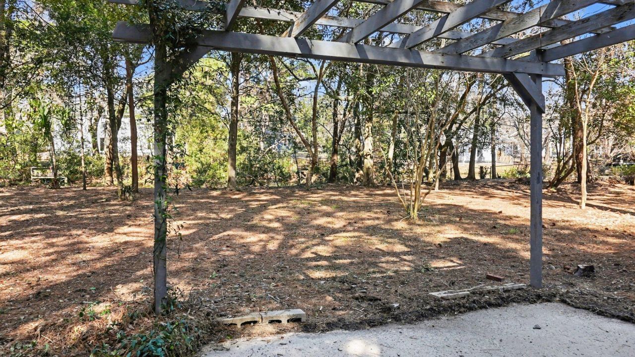 688 Pelzer Drive Photo 6