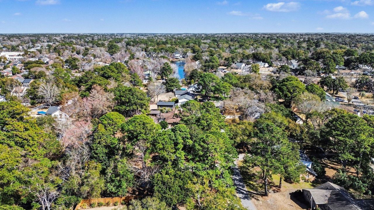 688 Pelzer Drive Photo 9