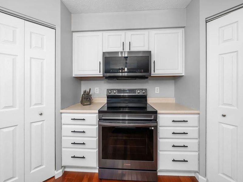 4040 Creekwood Drive, Lewis Center, OH 43035 Photo 16