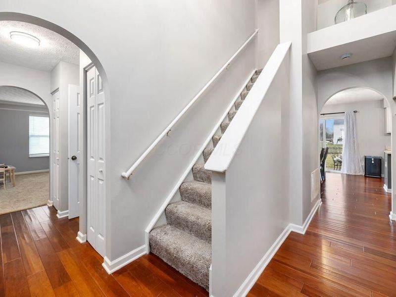 4040 Creekwood Drive, Lewis Center, OH 43035 Photo 5