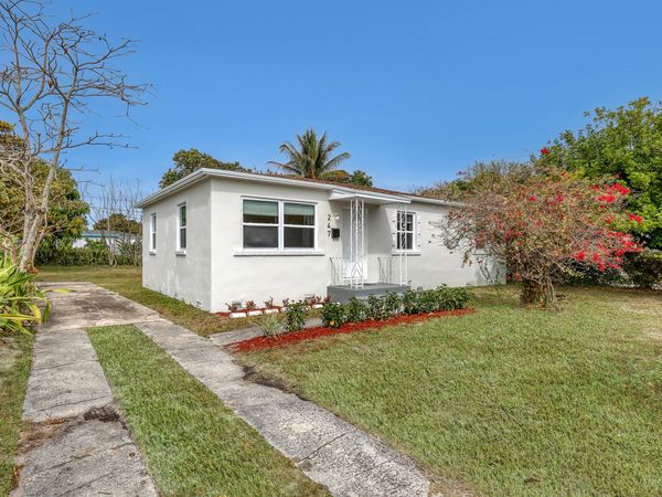 247 Silver Beach Road, Lake Park, FL 33403