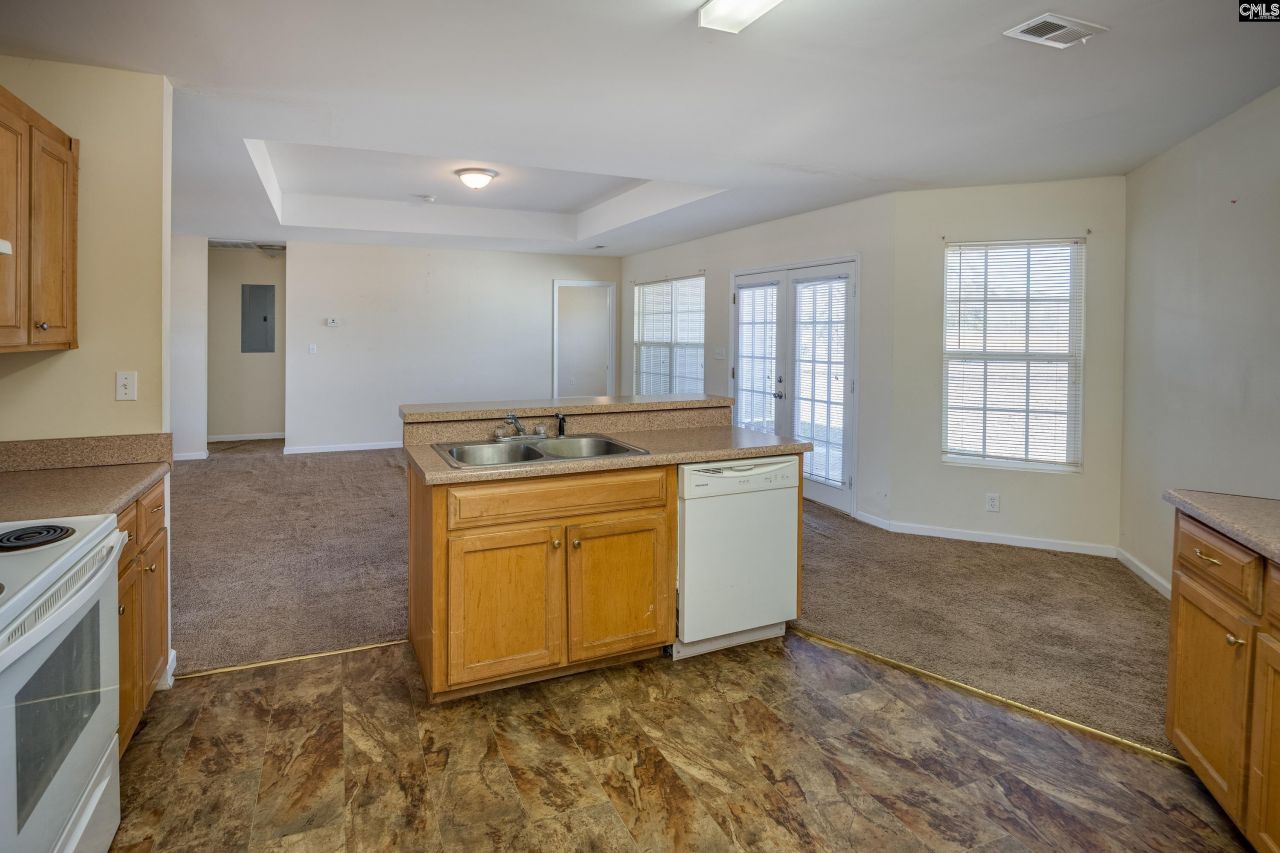 111 Heyblanchwell Lane  Photo 11