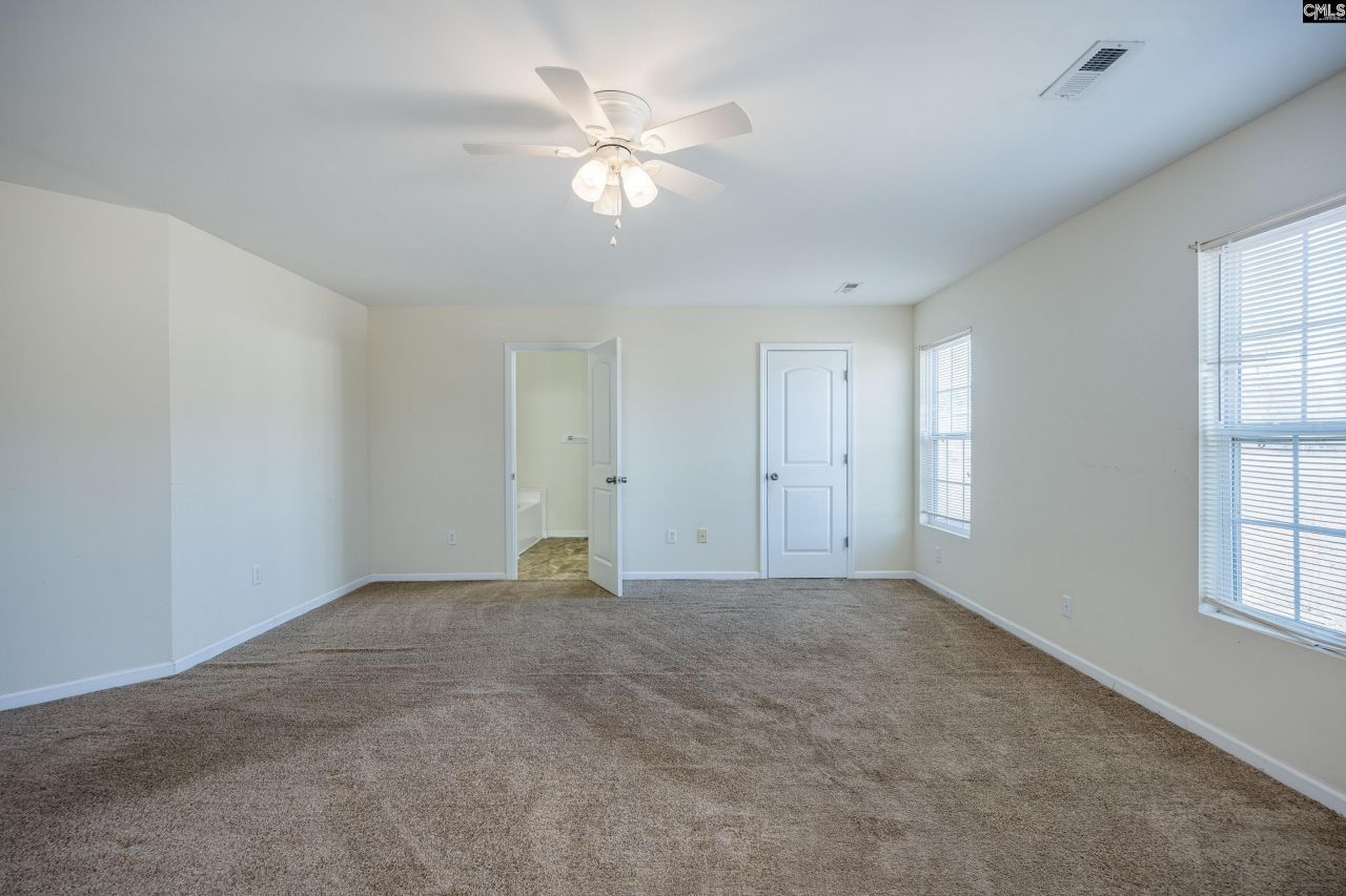 111 Heyblanchwell Lane  Photo 17