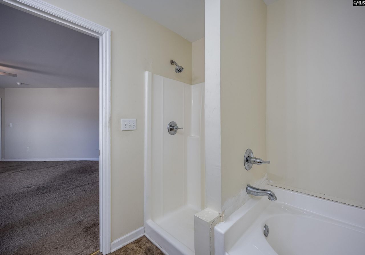 111 Heyblanchwell Lane  Photo 22