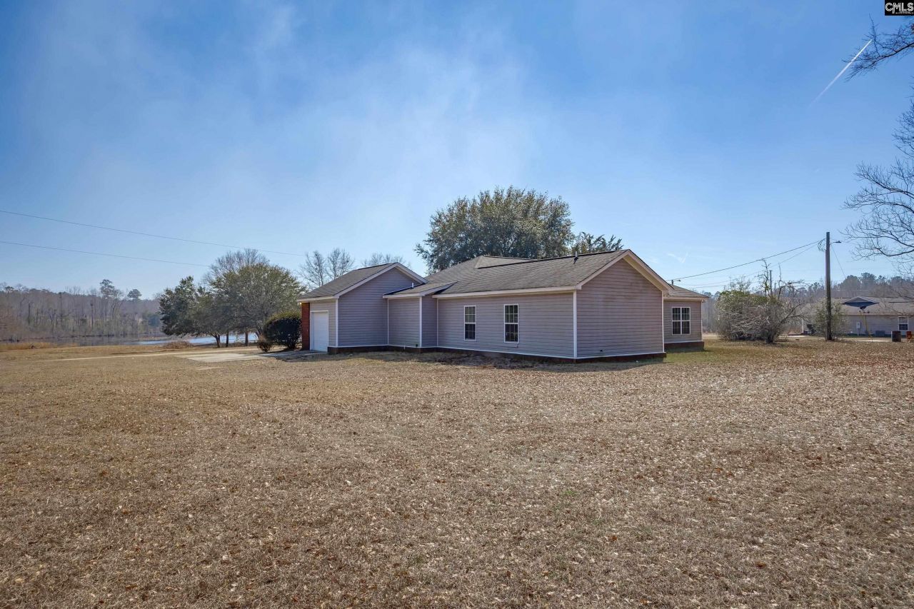 111 Heyblanchwell Lane  Photo 36