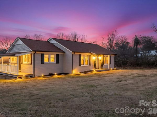 100 Boston Road, Taylorsville, NC 28681