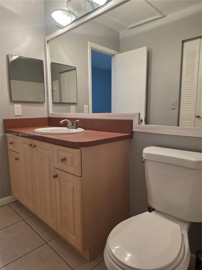 18316 NW 68th Ave, Unit C, Hialeah, FL 33015 Photo