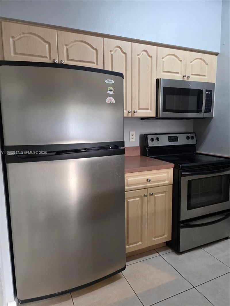 18316 NW 68th Ave, Unit C, Hialeah, FL 33015 Photo