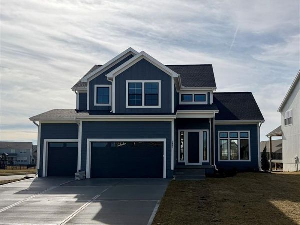 1601 SW Arbor Park Drive, Lee's Summit, MO 64082