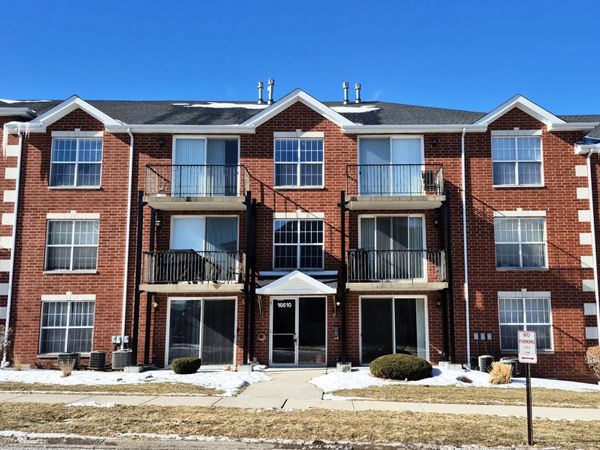 16610 Liberty Circle, Unit 1N, Orland Park, IL 60467