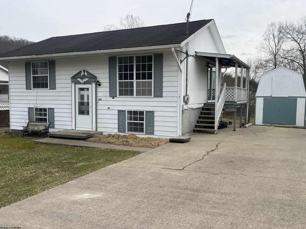 287 Rada Avenue, Weston, WV 26452