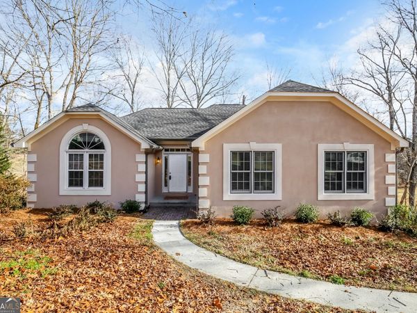 3170 Lakecrest Drive, Dacula, GA 30019