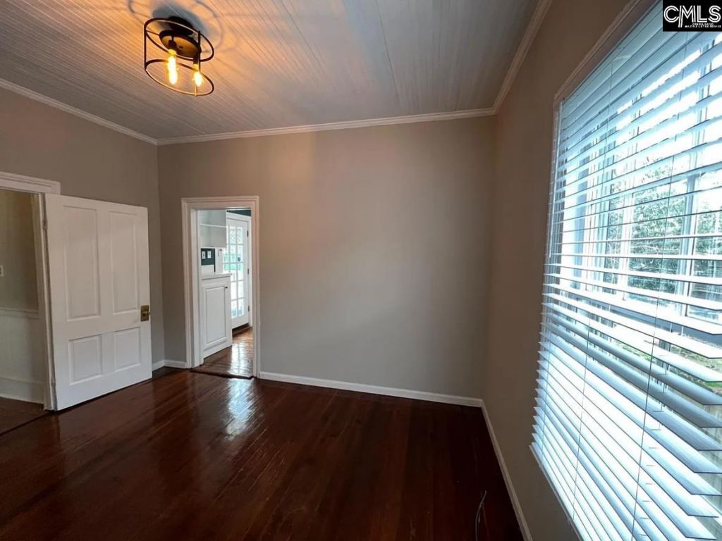 515 Center Street Photo 10