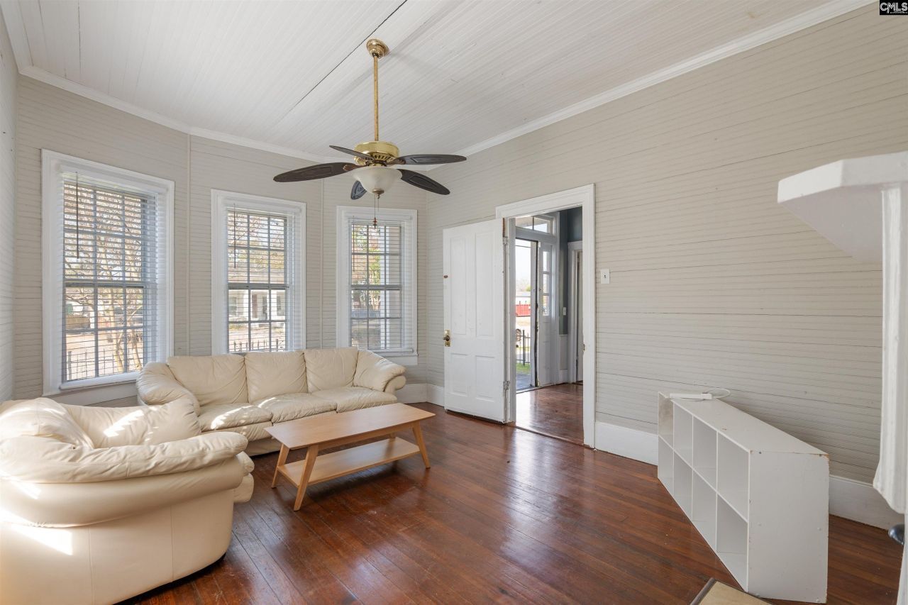 515 Center Street Photo 17